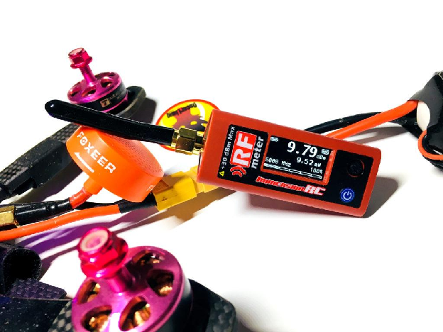 https://oscarliang.com/wp-content/uploads/2018/04/ImmersionRC-RF-Power-Meter-V2-main-display-mode-whip-antenna-1024x768.jpg